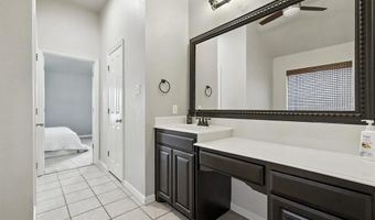 213 Wayne Dr, Aledo, TX 76008