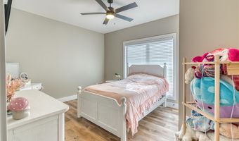132 McCutchen Ct, Auburn, KY 42206