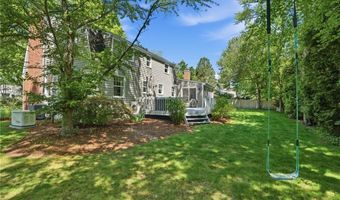 24 Wildflower Rd, Barrington, RI 02806
