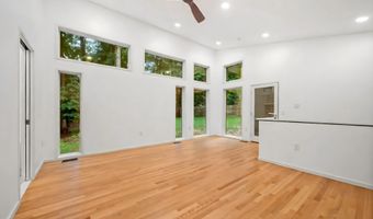 7614 HAMILTON SPRING Rd, Bethesda, MD 20817