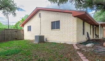 1204 Live Oak Dr, Alice, TX 78332