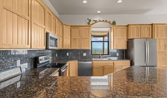21800 W Hawkeye Rd, Congress, AZ 85332