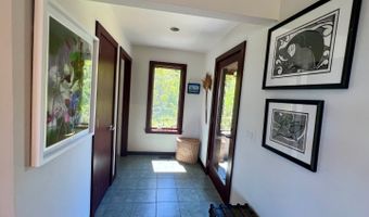 382 Lighthouse Rd, Aquinnah, MA 02535