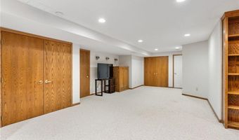 805 27th St SW, Austin, MN 55912