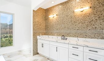 3034 Mountain View Dr, Escondido, CA 92027