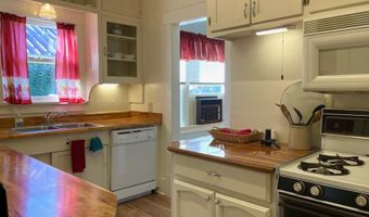 302 HOVLAND St, Bisbee, AZ 85603