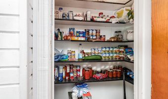 235 Riverside Dr, Alma, MI 48801
