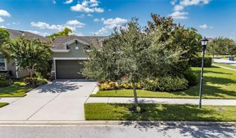 6903 CRESTPOINT Dr, Apollo Beach, FL 33572