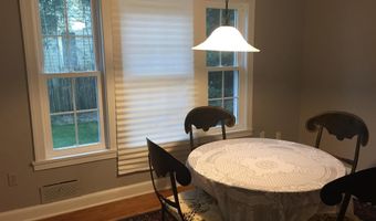 5914 B KINGSWOOD Rd B, Bethesda, MD 20814