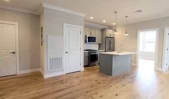 31 Orleans St Unit 303, Boston, MA 02128