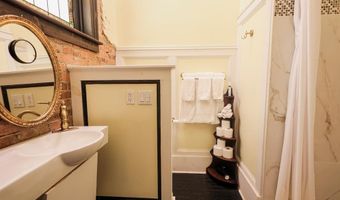 414 Broad St, Bainbridge, GA 39819