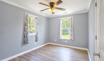 157 Flat Rock Ln, Aberdeen, NC 28315