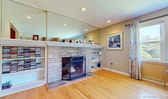 523 Overlook Dr, Orange, CT 06477