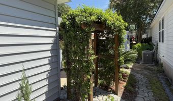 10 Wateree Ct, Beaufort, SC 29902