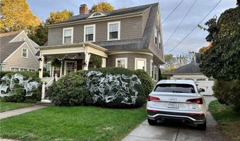 172 Bluff Ave, Cranston, RI 02905