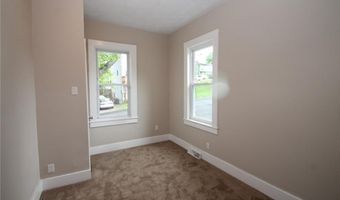 6 Crescent St, Ansonia, CT 06401