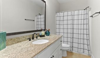 8241 Valencia Ct, Baton Rouge, LA 70820