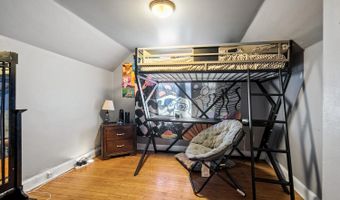 1115 N RICHMOND St, Appleton, WI 54911