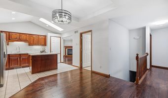 2205 Trenton Rd, Asbury, IA 52002
