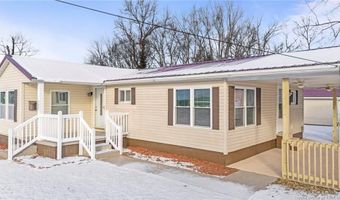 242 Blunt Ave, Austin, IN 47102