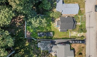 69 Overlook Dr, Warwick, RI 02818