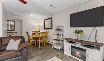 20 Roundhouse Rd 20, Bourne, MA 02532
