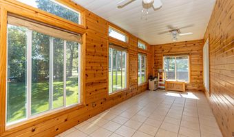 1301 Geneva Dr, Alexandria, MN 56308
