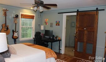 242 Birch Ln, Arden, NC 28704