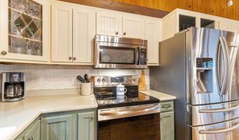 137 Pond Rd, Campton, NH 03223