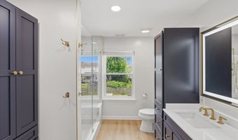 58 W OLD MILL Trl, Antioch, IL 60002