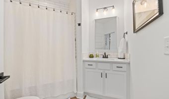 4928 N Prestwick Ave, Bel Aire, KS 67226