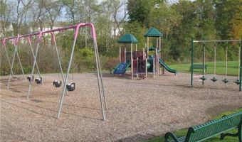 81406 Lost Valley Dr, Adams Twp., PA 16046