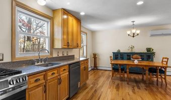 148 North Rd, Hopkinton, RI 02833