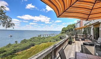 129 Seaside Dr, Jamestown, RI 02835