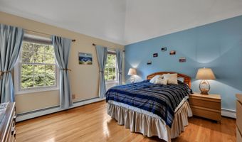 114 Tiffany Ln, Bristol, CT 06010