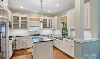 2119 Dilworth Rd E, Charlotte, NC 28203