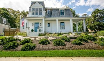 131 Eustis Ave, Newport, RI 02840