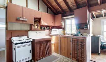 33 Watatic Pond Rd, Ashburnham, MA 01430