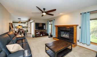 2610 NW 17th St, Ankeny, IA 50023
