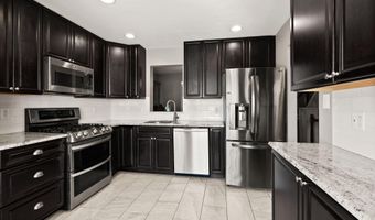 8074 SKY BLUE Dr, Alexandria, VA 22315