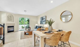 6118 Citracado Cir, Carlsbad, CA 92009