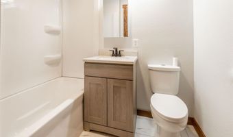 1207 Alden St, Alden, IA 50006