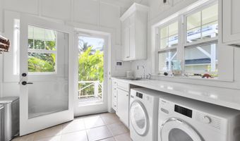 51 Kapohue Rd, Hana, HI 96713
