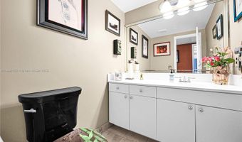 9341 E Bay Harbor Dr 3D, Bay Harbor Islands, FL 33154