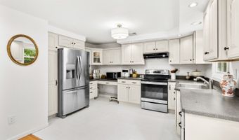 540 Grandview Dr, Alloway, NJ 07422