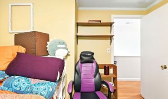 171 White Fox Rd, Agawam, MA 01030