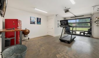 433 SW B St, Bentonville, AR 72712