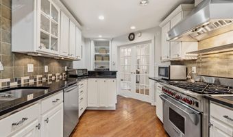 6313 MANCHESTER Way, Alexandria, VA 22304