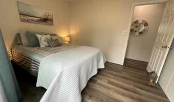 25 Park Ln, Arundel, ME 04046