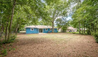 206 Beverly Dr, Ocean Springs, MS 39564